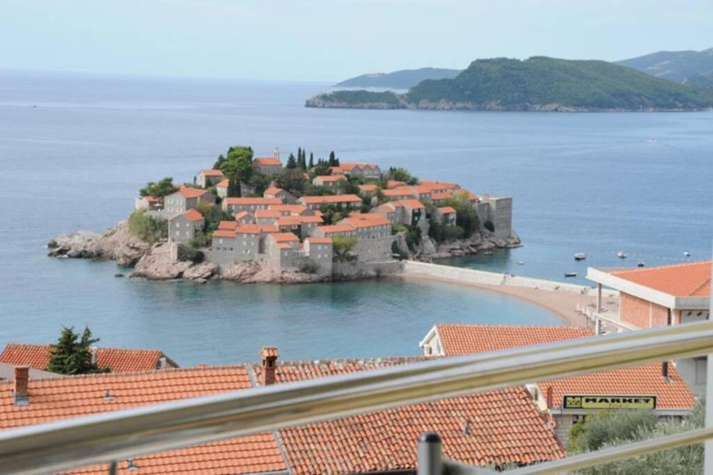 Bmv Room 2 With East Island View Sveti Stefan Exterior photo